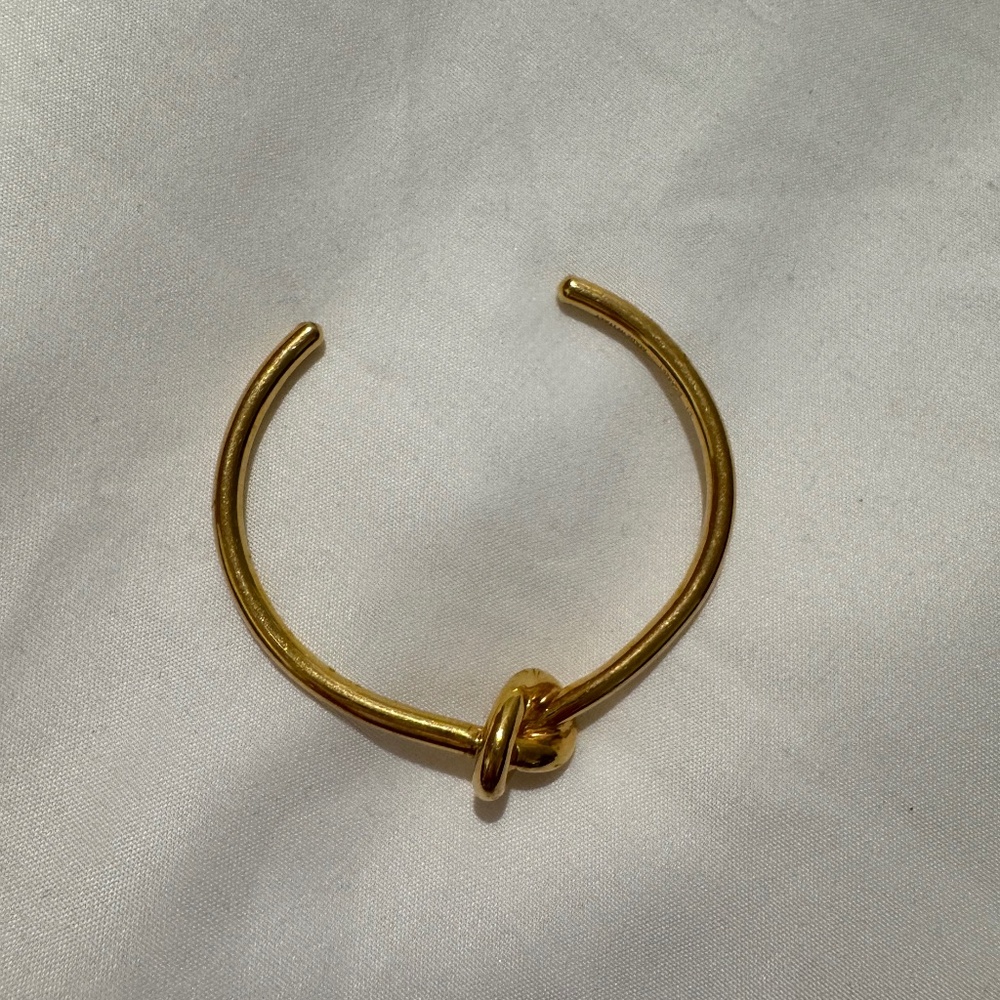 Céline Knot Bracelet (Gold Brass)